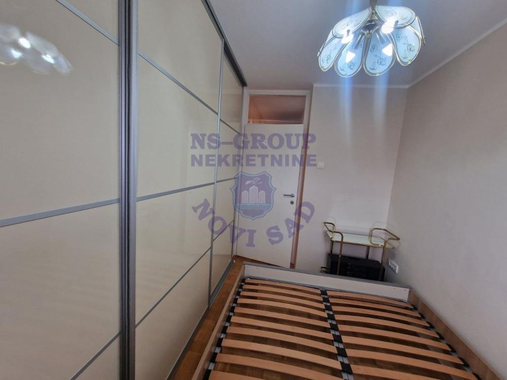 Slika 6 - Kompletno namešten dvosoban stan na Novom Naselju!