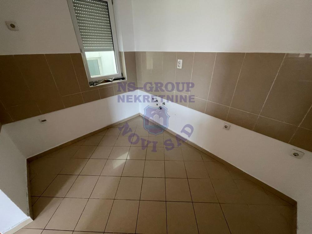 Slika 2 - Komforan dvosoban stan na Novom Naselju!