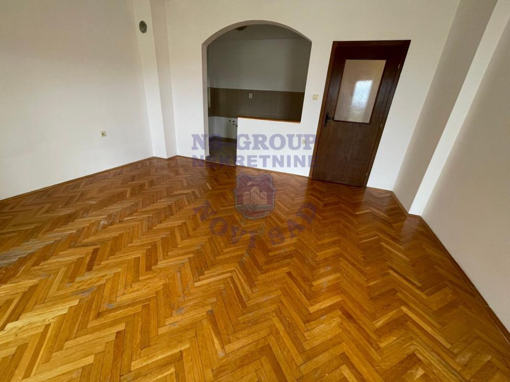 Slika 1 - Komforan dvosoban stan na Novom Naselju!