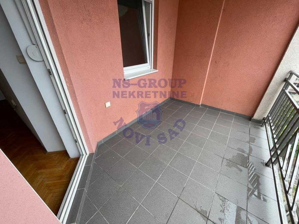 Slika 8 - Komforan dvosoban stan na Novom Naselju!