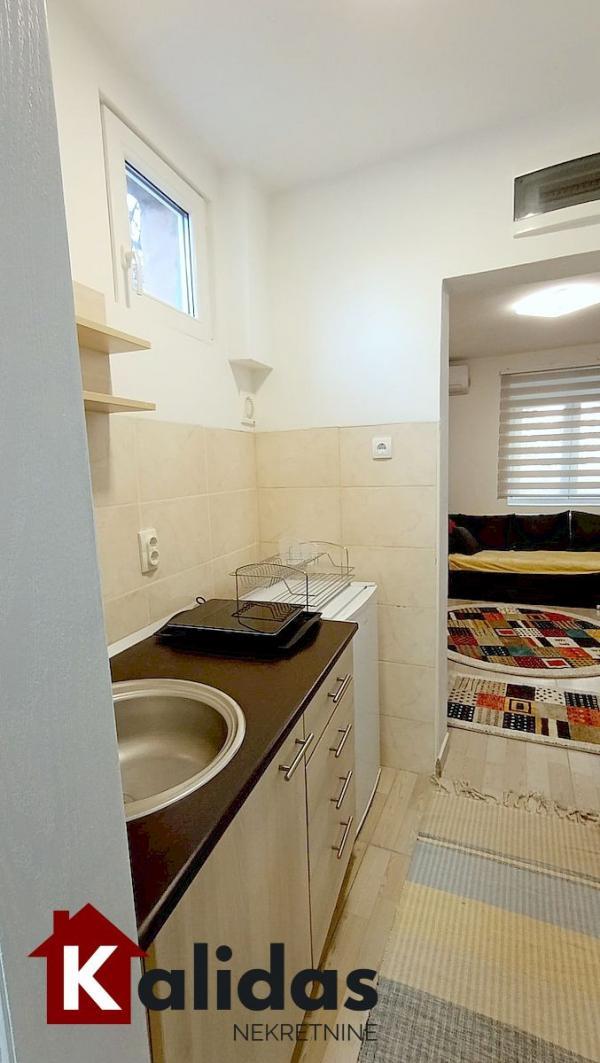Glavna slika -Stan,NOVI SAD,FUTOŠKA,kv: 24, € 66950, ID: 1008204