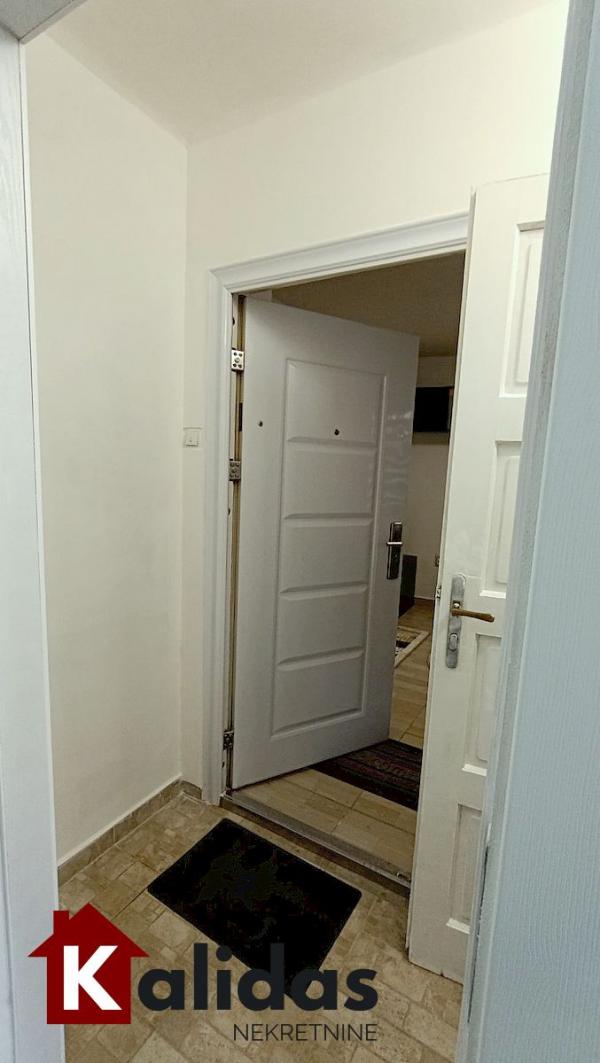 Slika 10 - Stan,NOVI SAD,FUTOŠKA,kv: 24, € 66950, ID: 1008204