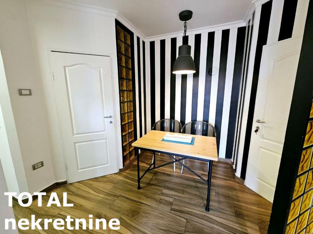 Slika 4 - Stan,NOVI SAD,CENTAR,kv: 50.00, € 150000, ID: 1101123