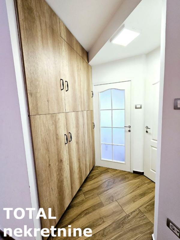 Slika 11 - Stan,NOVI SAD,CENTAR,kv: 50.00, € 150000, ID: 1101123