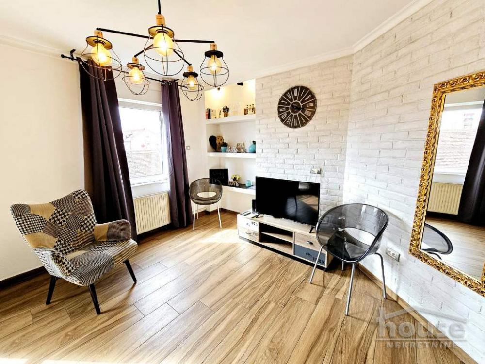 Slika 1 - Stan,NOVI SAD,CENTAR,kv: 50.00, € 150000, ID: 1064275