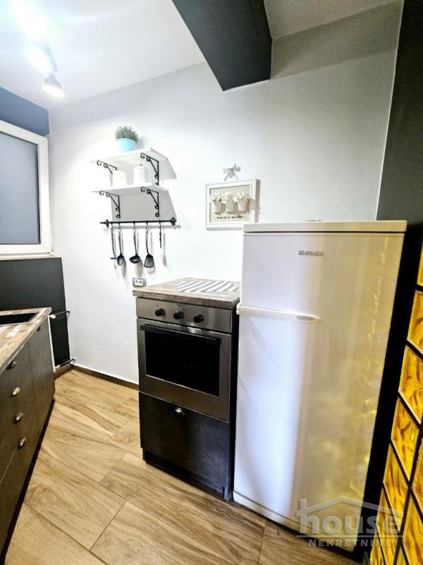 Slika 8 - Stan,NOVI SAD,CENTAR,kv: 50.00, € 150000, ID: 1064275