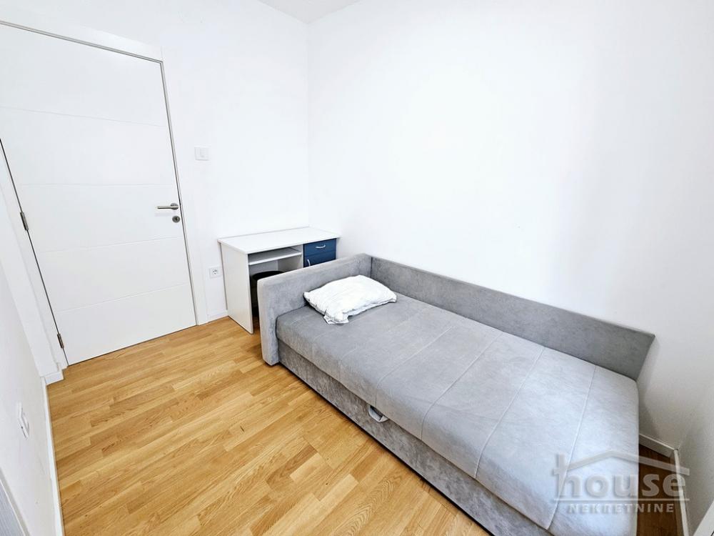 Slika 11 - Stan,NOVI SAD,TELEP,kv: 72.00, € 180000, ID: 1063102