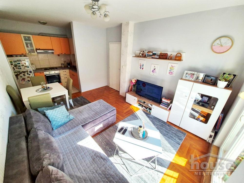 Glavna slika -Stan,NOVI SAD,GRBAVICA,kv: 42.00, € 126000, ID: 1064610