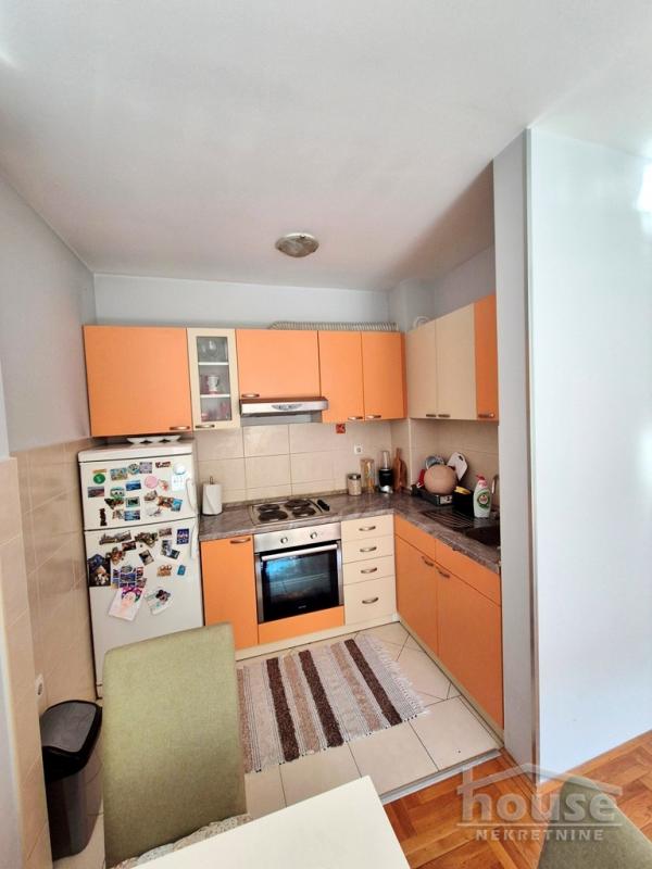 Slika 9 - Stan,NOVI SAD,GRBAVICA,kv: 42.00, € 126000, ID: 1064610