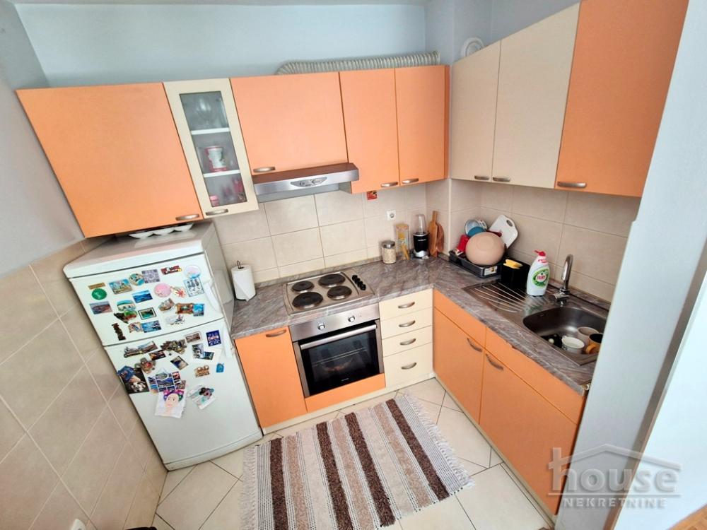 Slika 8 - Stan,NOVI SAD,GRBAVICA,kv: 42.00, € 126000, ID: 1064610