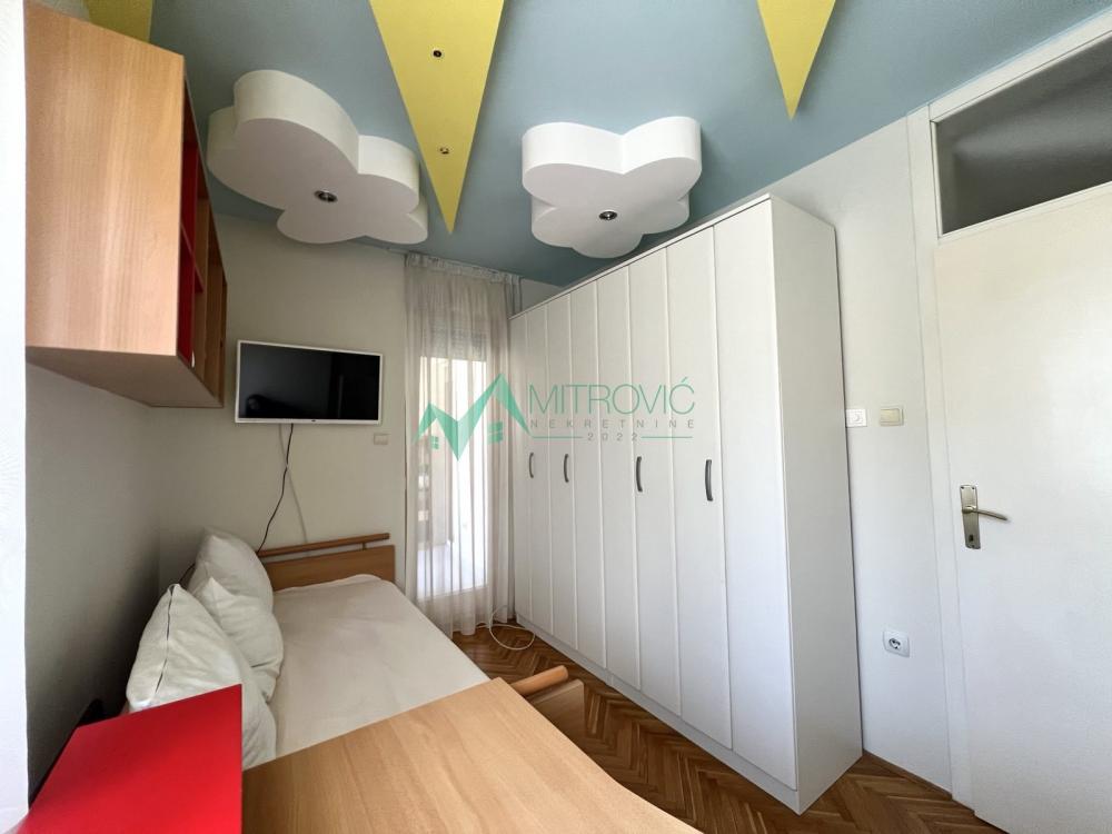 Slika 7 - Bulevar Oslobođenja/Centar, 73m2, parking za stanare!