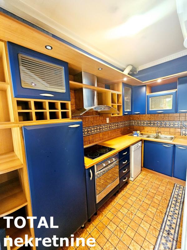Slika 8 - Stan,NOVI SAD,CENTAR,kv: 64.00, € 220000, ID: 1101459