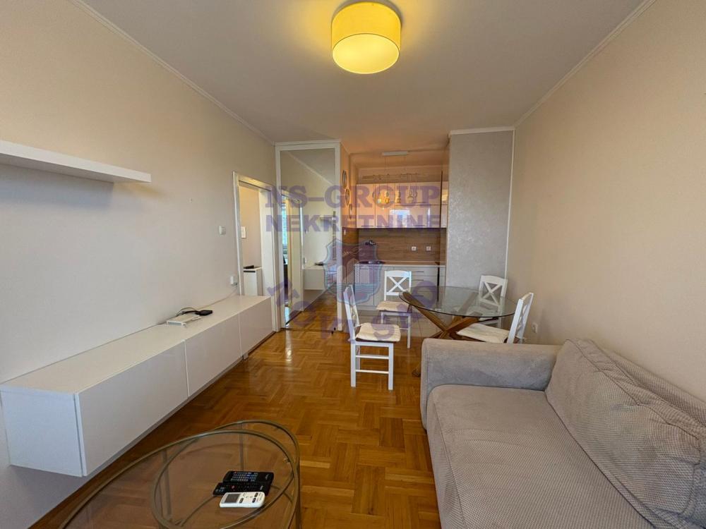 Slika 2 - Cara Dušana, 1.5 jednoiposoban, 36 m²