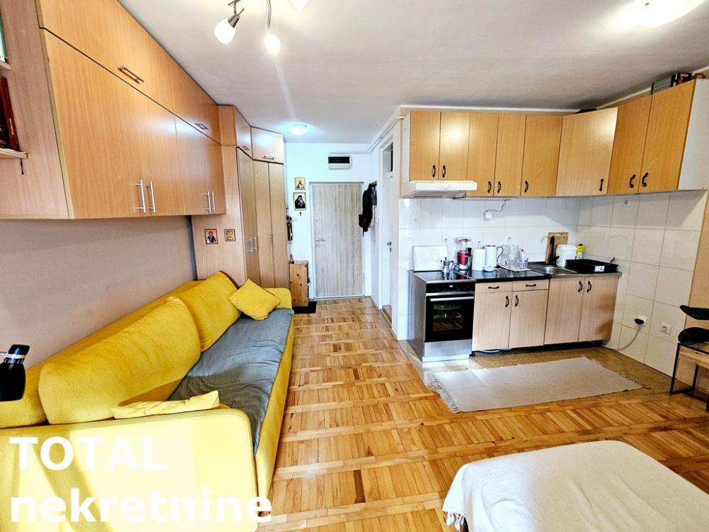 Glavna slika -Stan,NOVI SAD,KLISA,kv: 28.00, € 65000, ID: 1101455