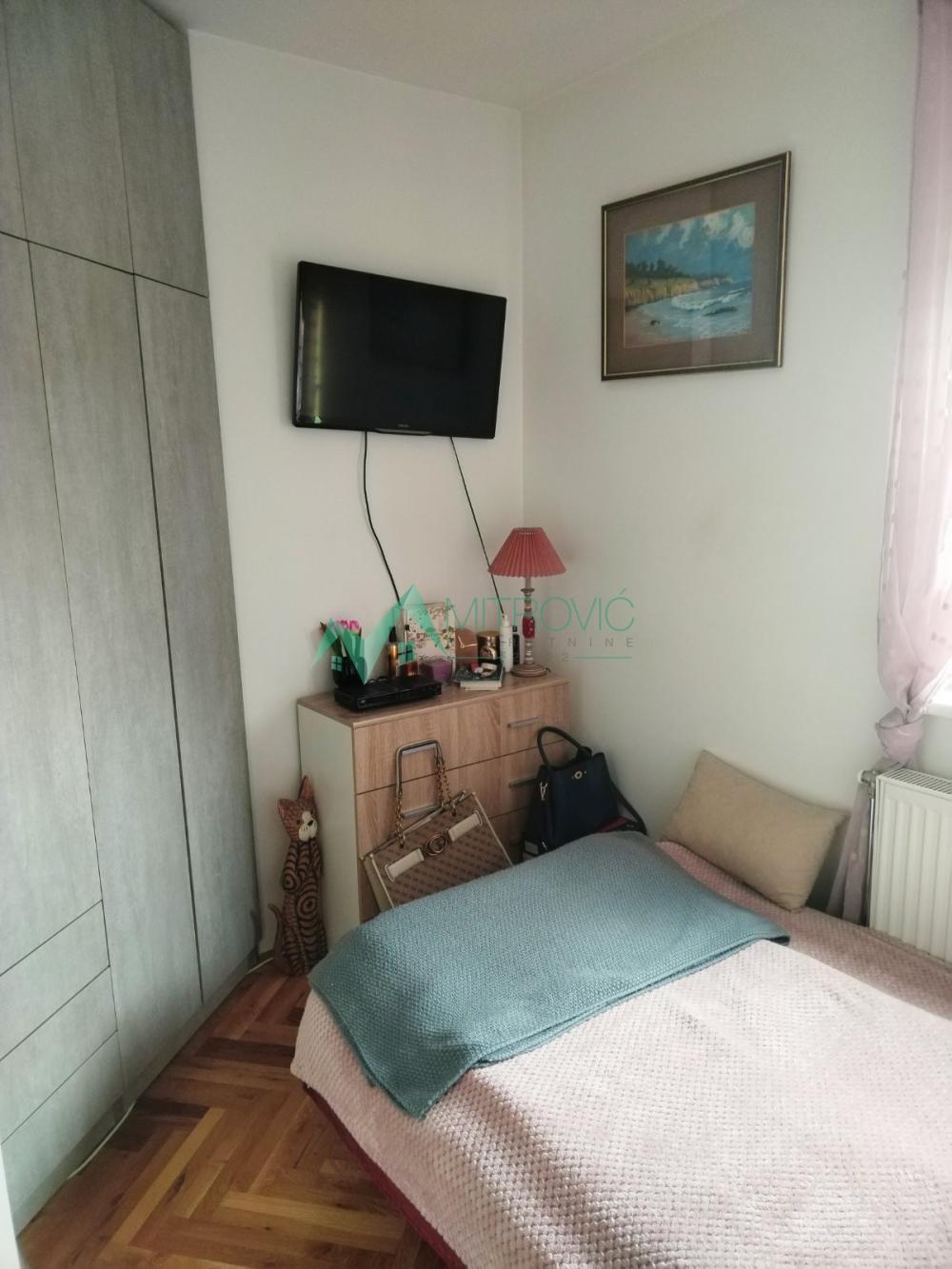 Slika 11 - Troiposoban, 52m2, Adice Novi Sad, sa terasom, sa parkingom