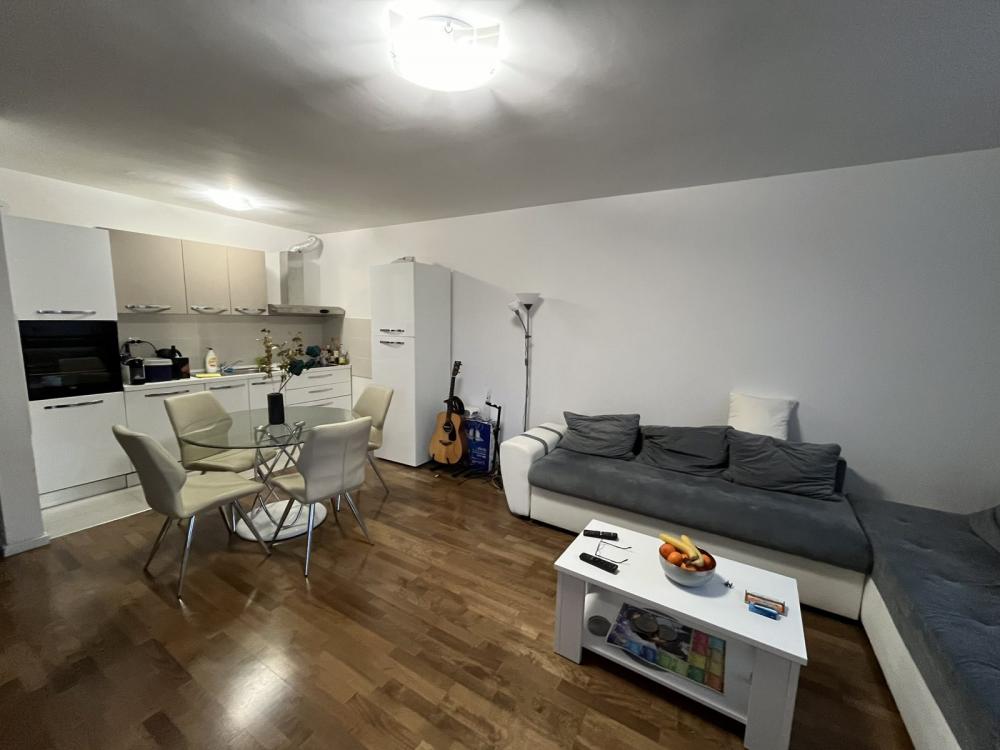 Slika 11 - Stan,NOVI SAD,ADICE,kv: 78.00, € 152500, ID: 1057926