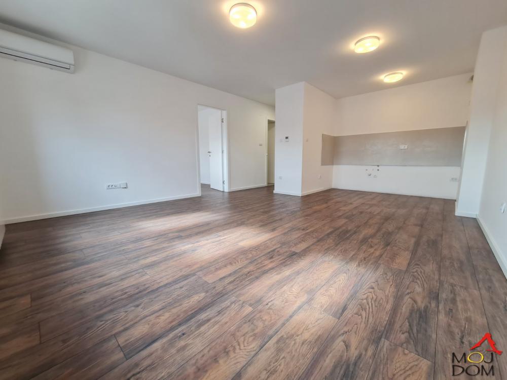 Slika 2 - Stan,NOVI SAD,TELEP,kv: 45, € 123050, ID: 1031222