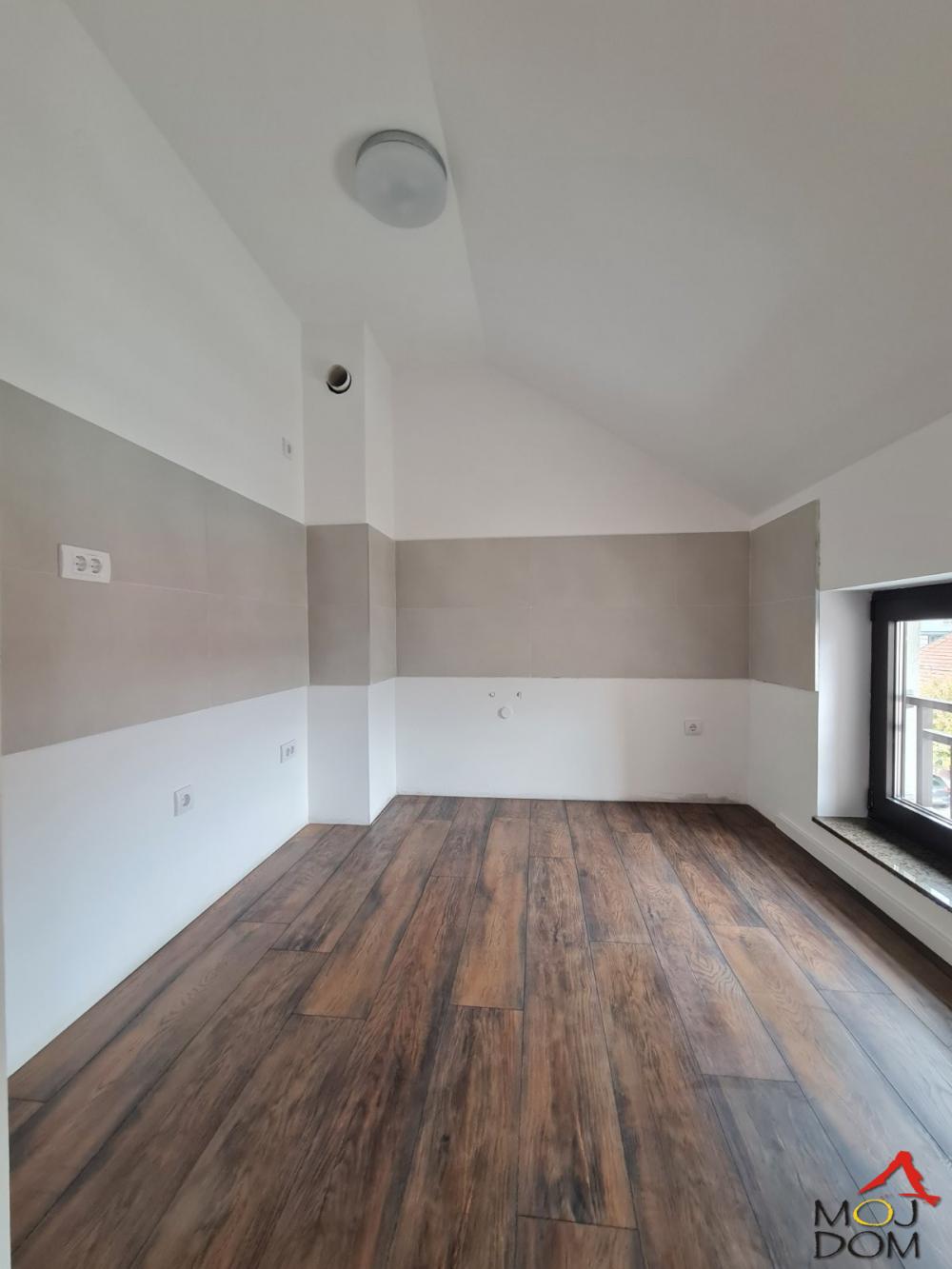 Slika 4 - Stan,NOVI SAD,TELEP,kv: 54, € 147200, ID: 1031223