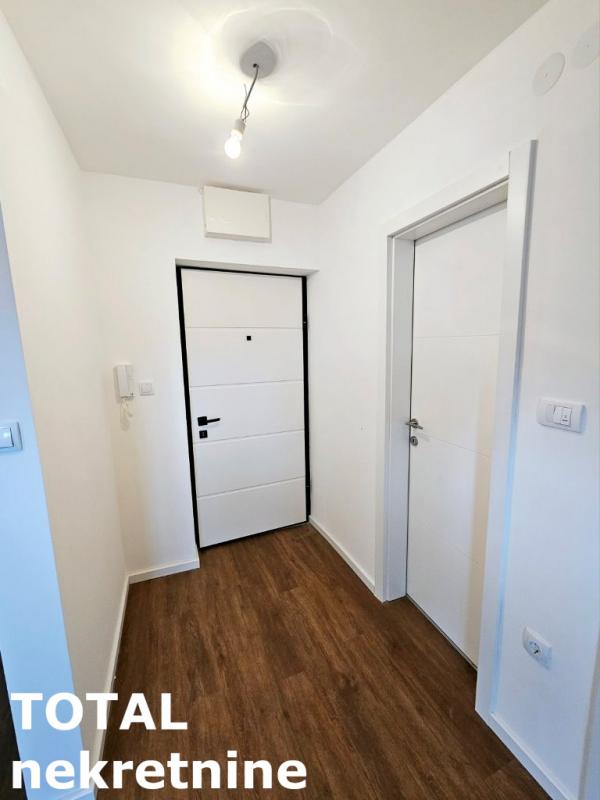 Slika 9 - Stan,NOVI SAD,PODBARA,kv: 28.00, € 90000, ID: 1101505