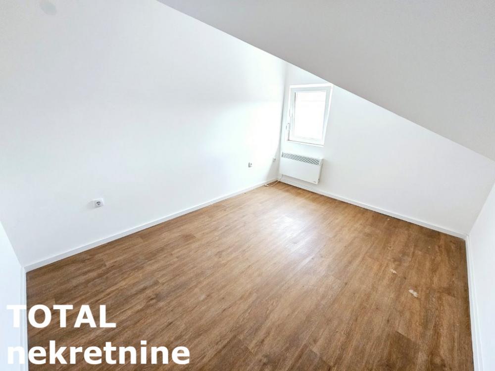 Slika 4 - Stan,NOVI SAD,PODBARA,kv: 28.00, € 90000, ID: 1101505