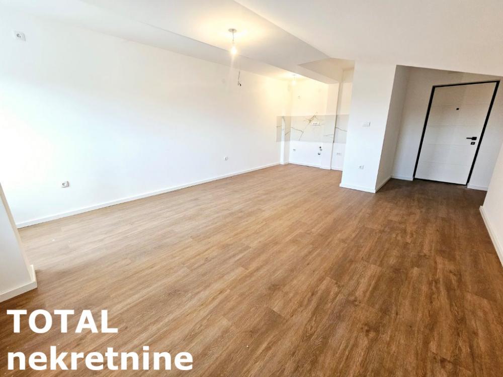 Slika 2 - Stan,NOVI SAD,PODBARA,kv: 41.00, € 114330, ID: 1100735