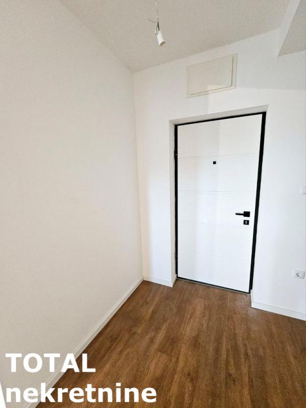 Slika 10 - Stan,NOVI SAD,PODBARA,kv: 41.00, € 114330, ID: 1100735