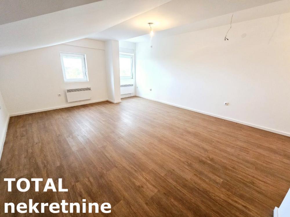 Slika 1 - Stan,NOVI SAD,PODBARA,kv: 41.00, € 114330, ID: 1100735