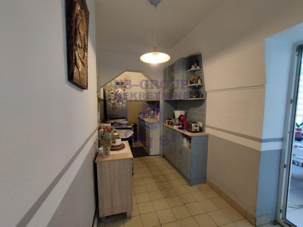 Slika 3 - Četvorosoban, 115m2, Spens Novi Sad Novi Sad, sa terasom