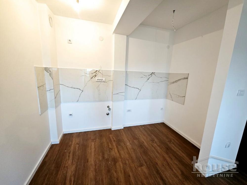 Slika 5 - Stan,NOVI SAD,PODBARA,kv: 41.00, € 114330, ID: 1063887