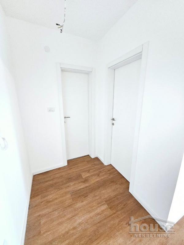 Slika 10 - Stan,NOVI SAD,PODBARA,kv: 41.00, € 114330, ID: 1063887