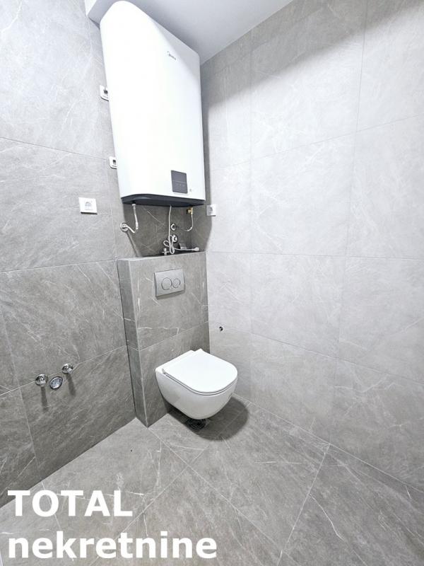 Slika 10 - Stan,PETROVARADIN,CENTAR,kv: 43.00, € 117000, ID: 1101490