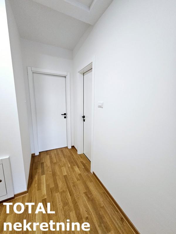 Slika 7 - Stan,PETROVARADIN,CENTAR,kv: 43.00, € 117000, ID: 1101490