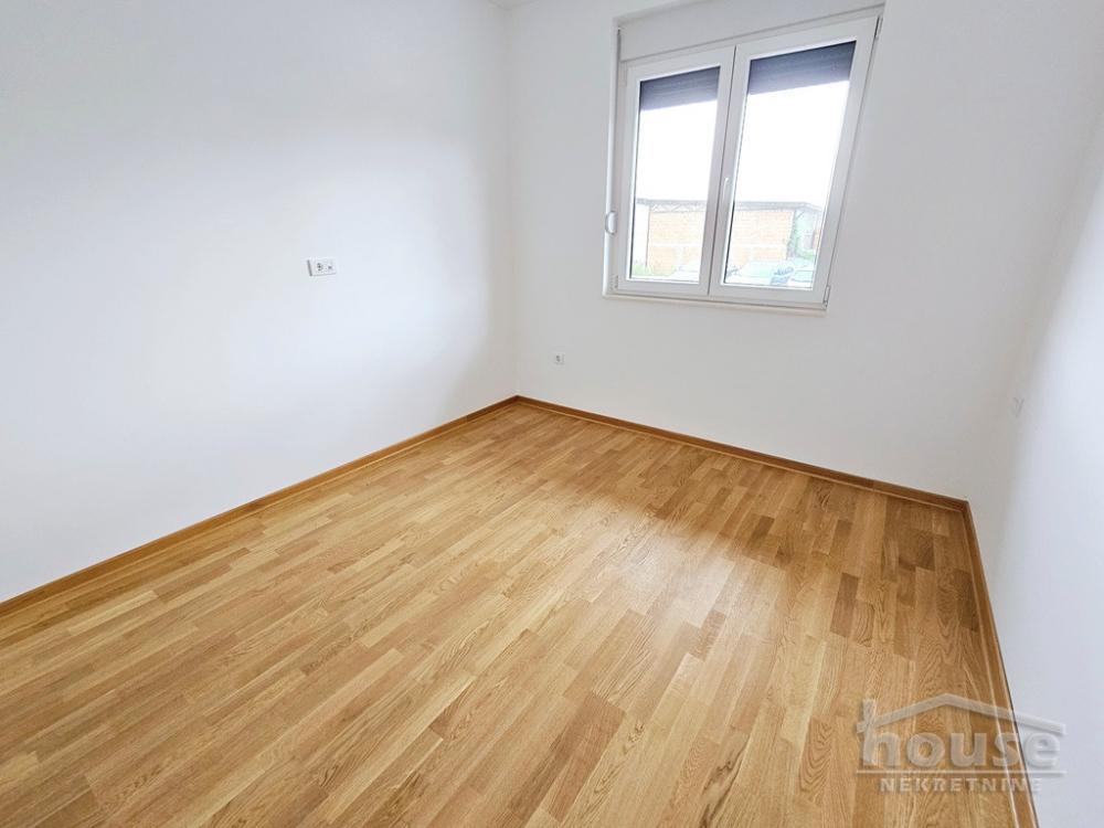 Slika 5 - Stan,PETROVARADIN,CENTAR,kv: 43.00, € 117000, ID: 1064642