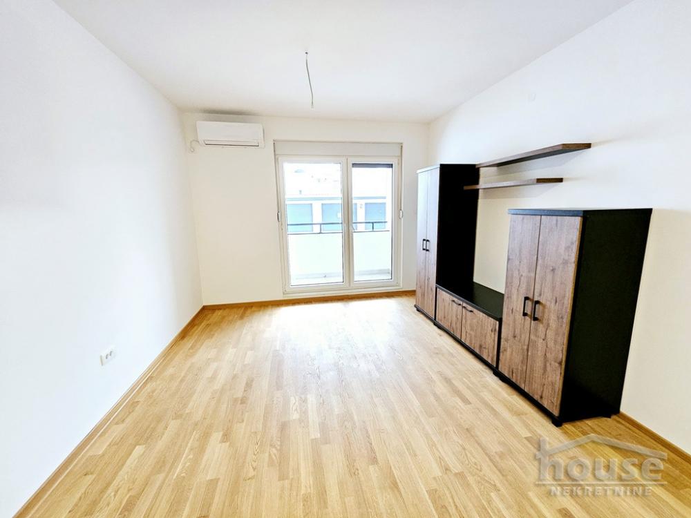 Slika 4 - Stan,PETROVARADIN,CENTAR,kv: 43.00, € 117000, ID: 1064642