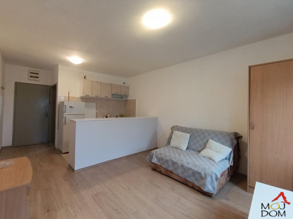 Slika 3 - Stan,NOVI SAD,PODBARA,kv: 24, € 75200, ID: 1031212