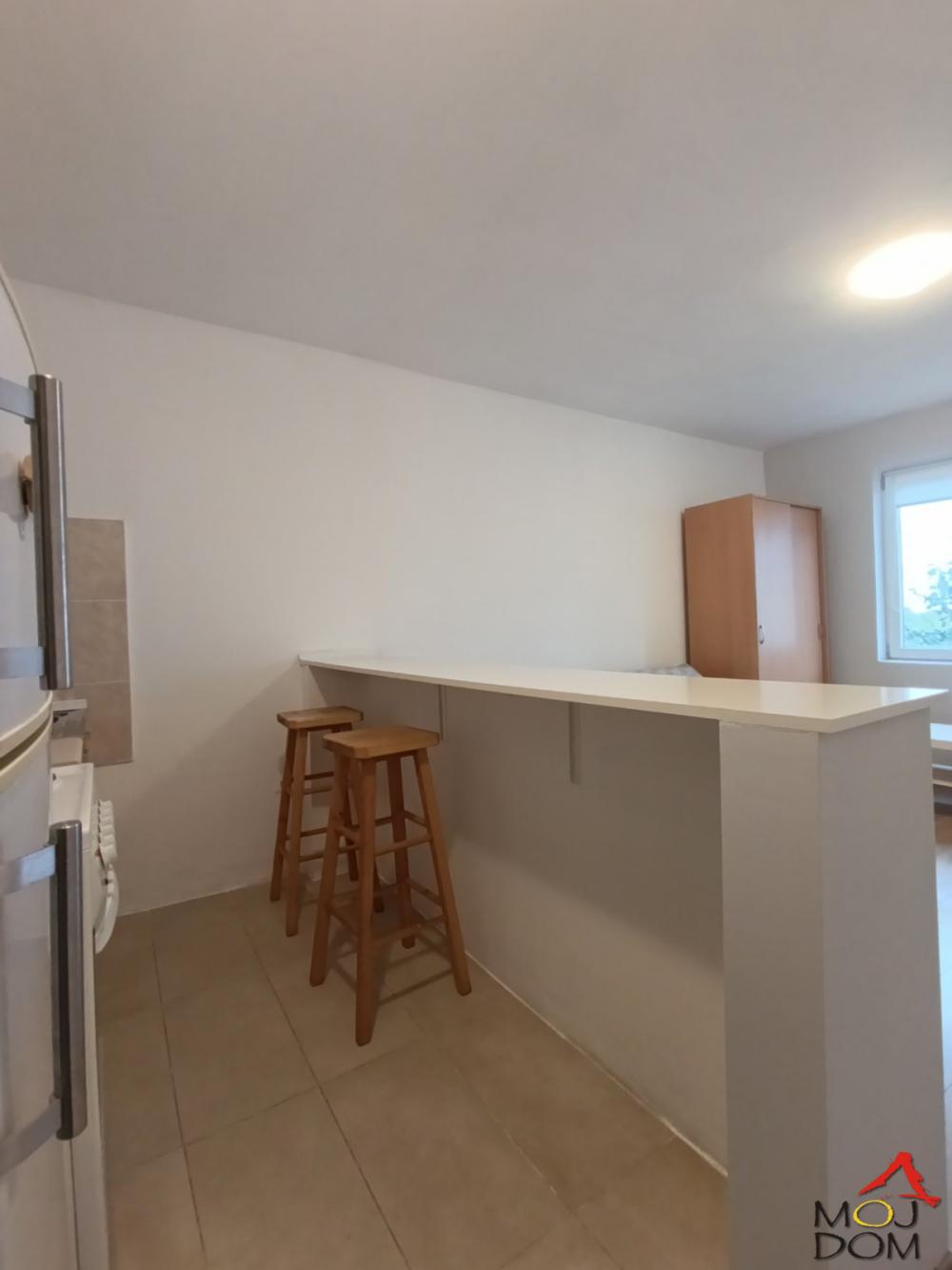 Slika 5 - Stan,NOVI SAD,PODBARA,kv: 24, € 75200, ID: 1031212