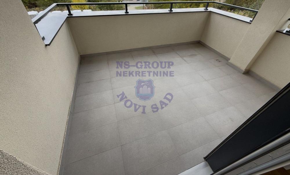 Slika 8 -  / Prelep porodičan stan sa pogledom na grad /