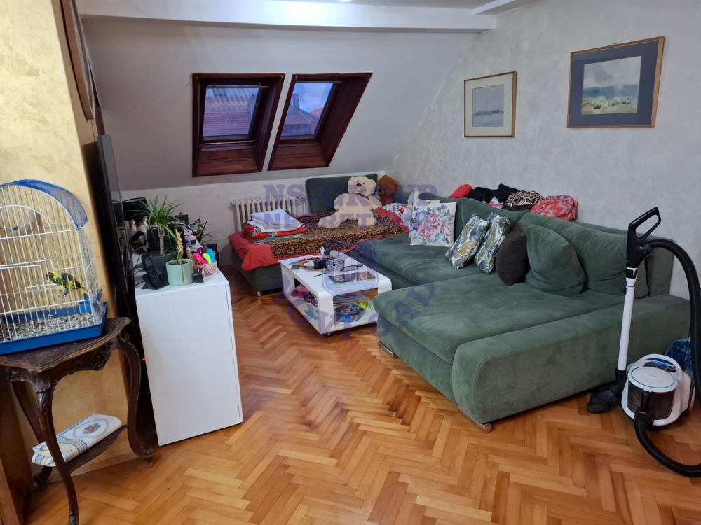 Glavna slika -Odličan četvorosoban stan!