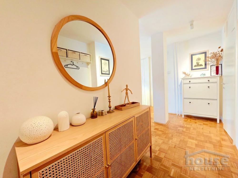 Slika 9 - Stan,NOVI SAD,LIMAN 4,kv: 114.00, € 350000, ID: 1063480