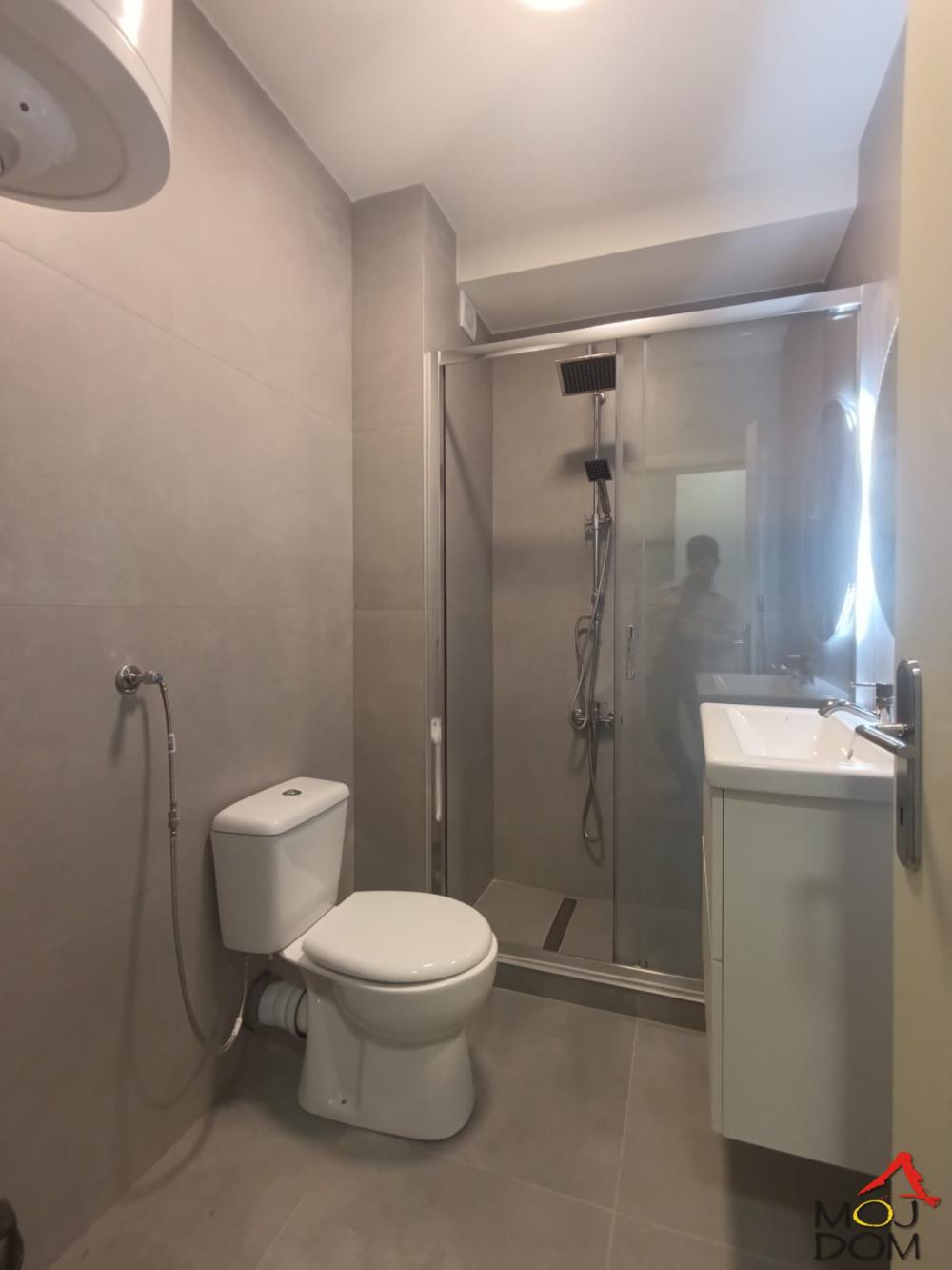 Slika 8 - Stan,NOVI SAD,BULEVAR EVROPE,kv: 28, € 91650, ID: 1031230