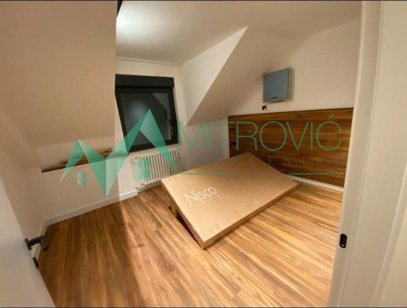 Slika 5 - Prodaje se luksuzno renoviran četvorosoban stan u centru grada – Železnička ulica 