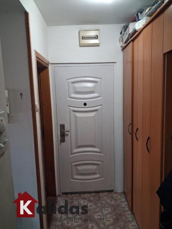 Slika 4 - Stan,NOVI SAD,ŠONSI,kv: 31, € 75000, ID: 1008220