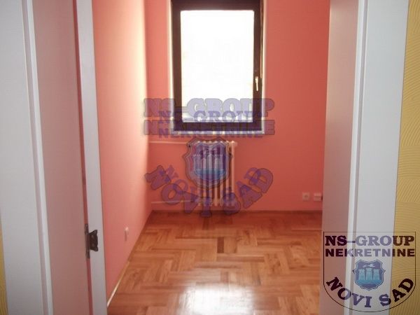 Slika 3 - Četvorosoban, 102m2, Spens Novi Sad Novi Sad