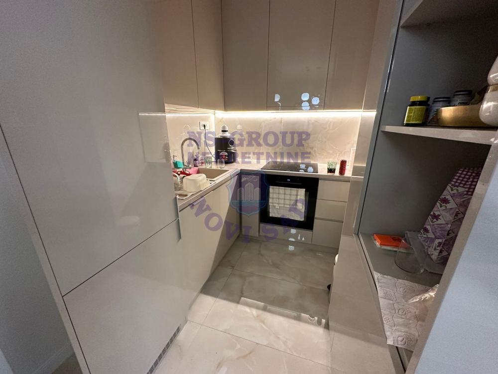 Slika 4 - Dvosoban, 50m2, Grbavica Novi Sad