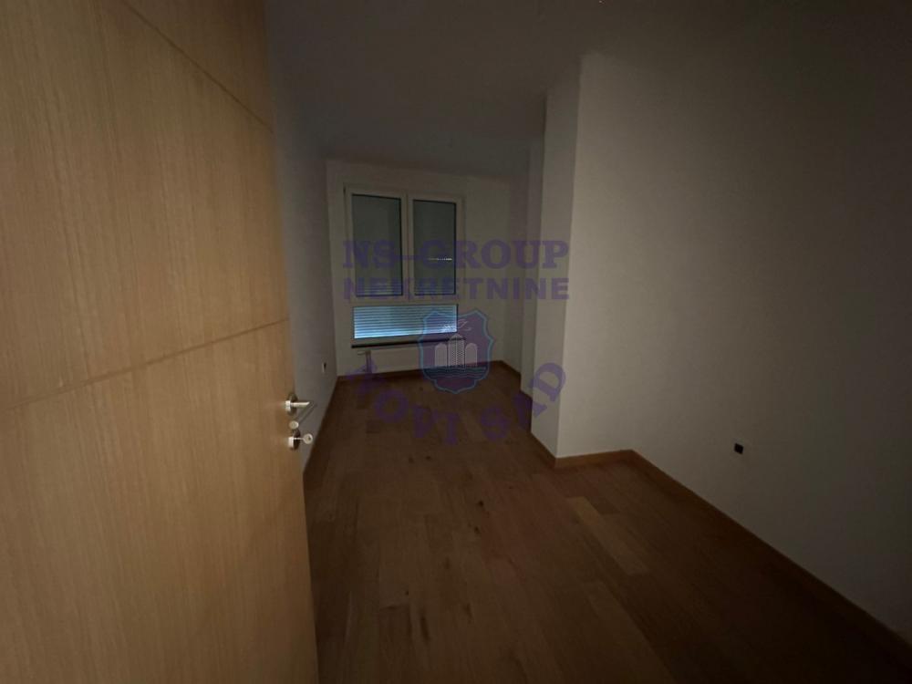 Slika 4 - Četvorosoban, Bulevar Evrope Novi Sad