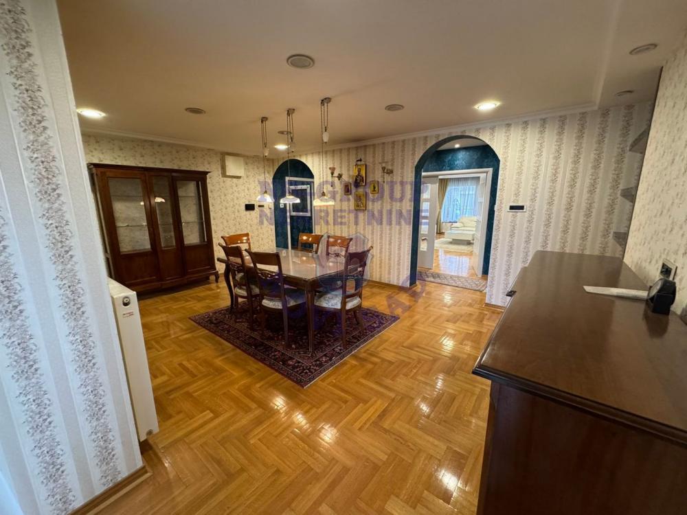 Slika 4 - Petosoban, Grbavica Novi Sad