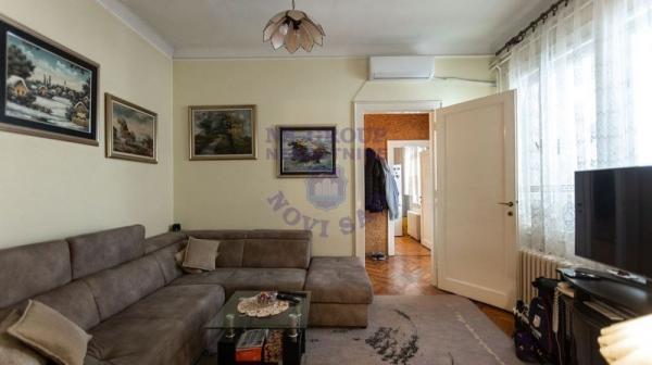 Glavna slika -Dvoiposoban, 80m2, Novi Sad centar Novi Sad, sa terasom