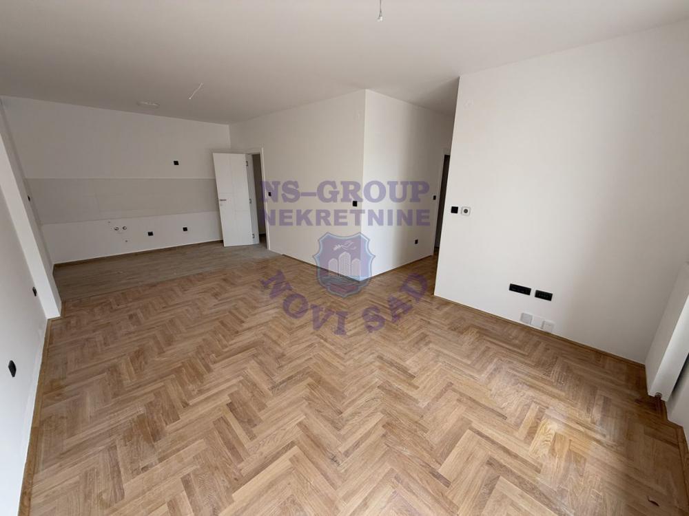 Slika 2 - Useljivo - PDV u ceni - odličan raspored!!!