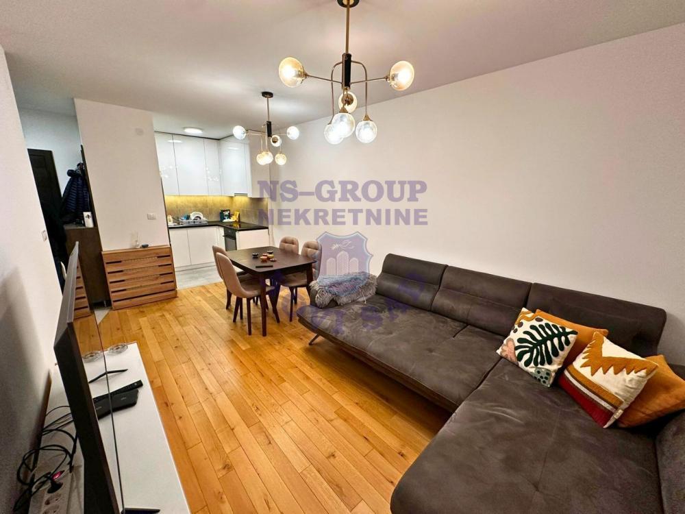 Glavna slika -Dvosoban, 44m2, Nova Detelinara Novi Sad, sa terasom, ima lift