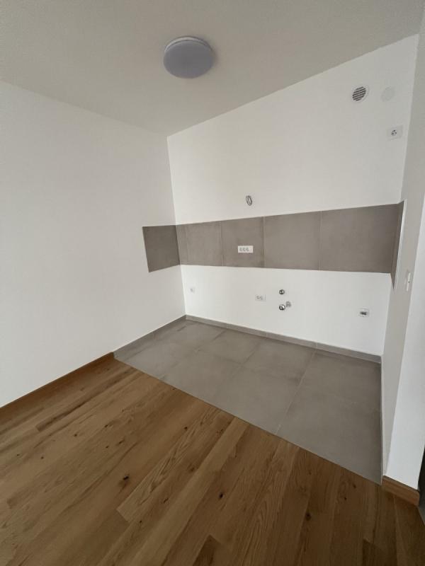 Slika 5 - Stan,NOVI SAD,TELEP,kv: 40.35, € 120550, ID: 1058492